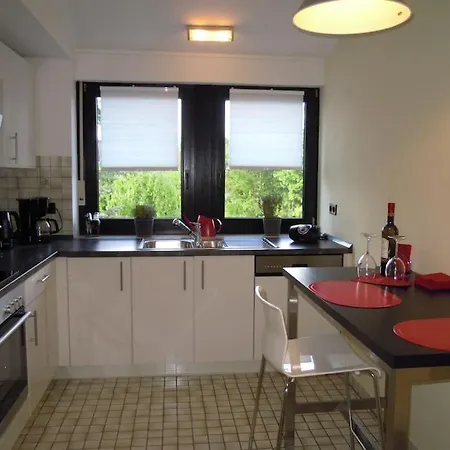 80qm Ferienwohnung Vanessa, Top-lage Von